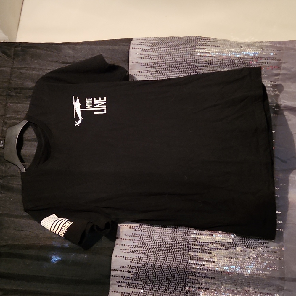 🟣NINE LINE APPAREL TEE
